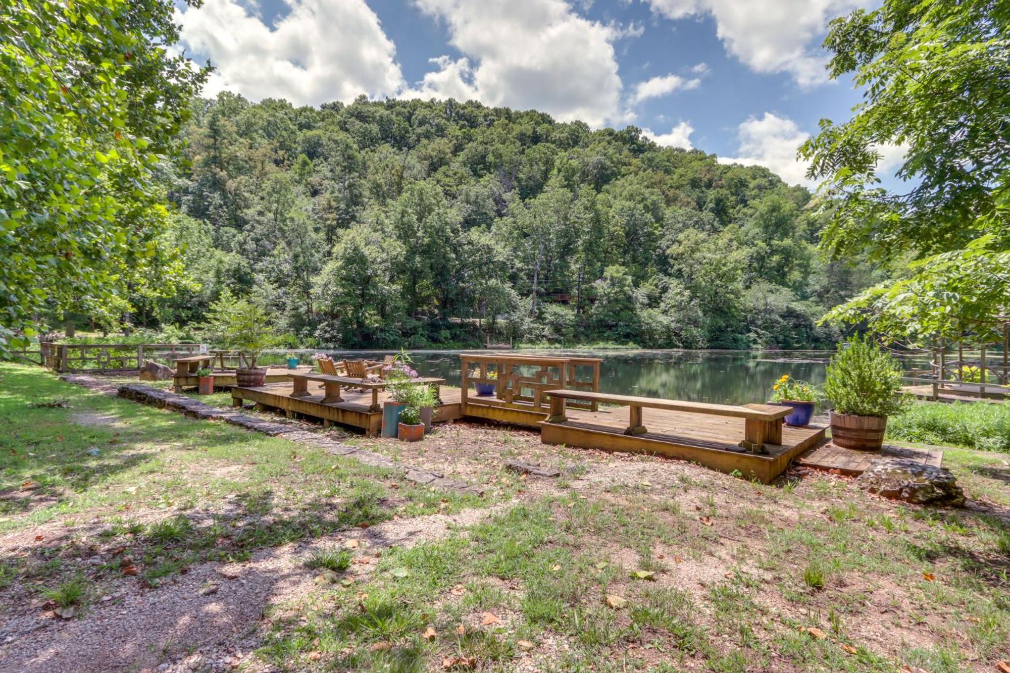 Lakefront Cabin Less Than 3 Mi To Dtwn Eureka Springs! Exterior foto