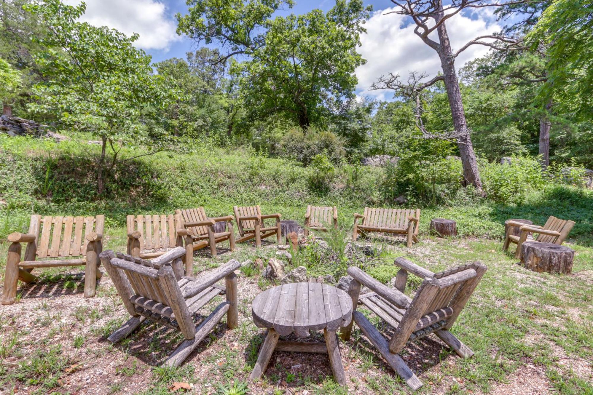 Lakefront Cabin Less Than 3 Mi To Dtwn Eureka Springs! Exterior foto