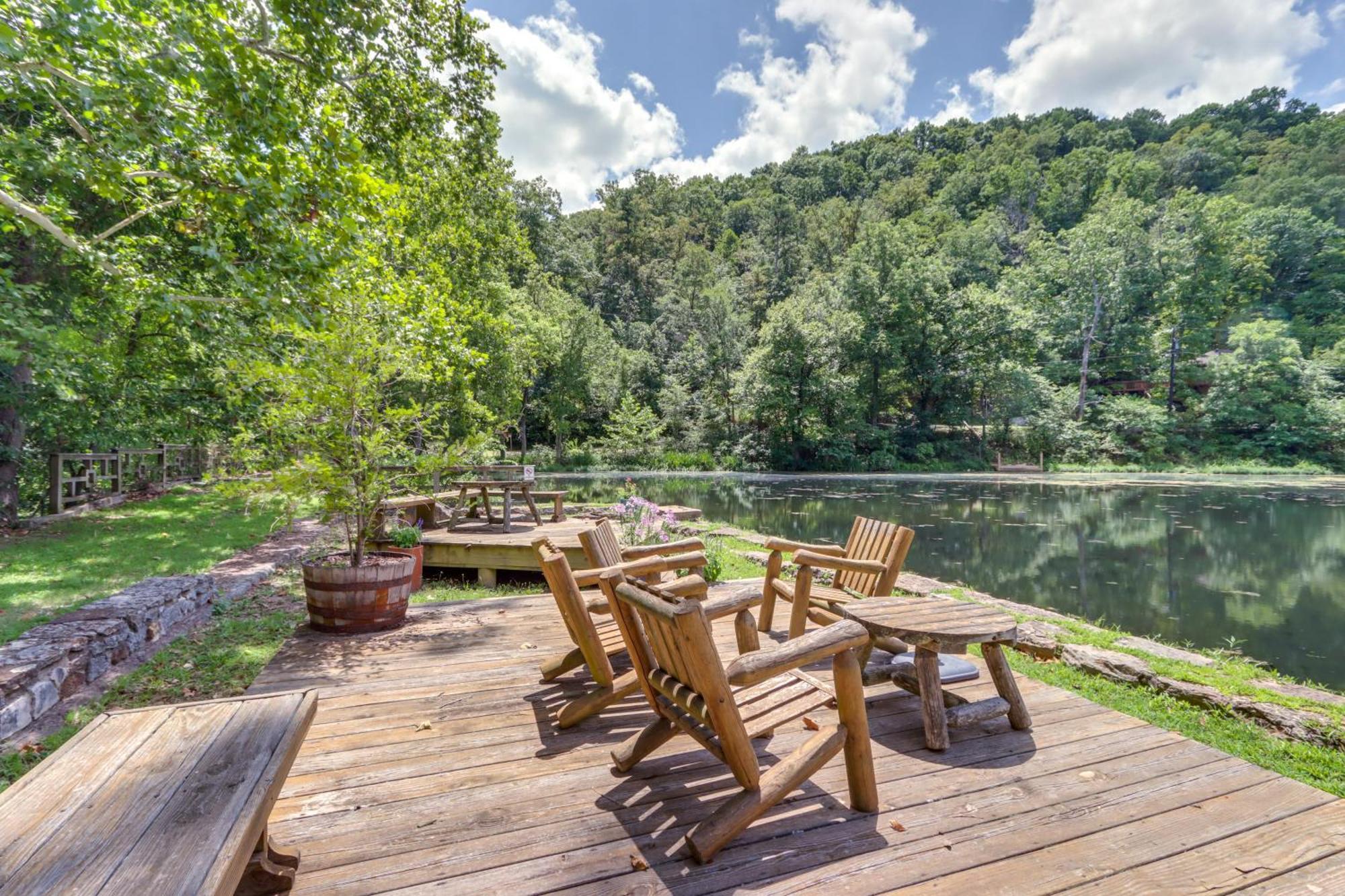 Lakefront Cabin Less Than 3 Mi To Dtwn Eureka Springs! Exterior foto