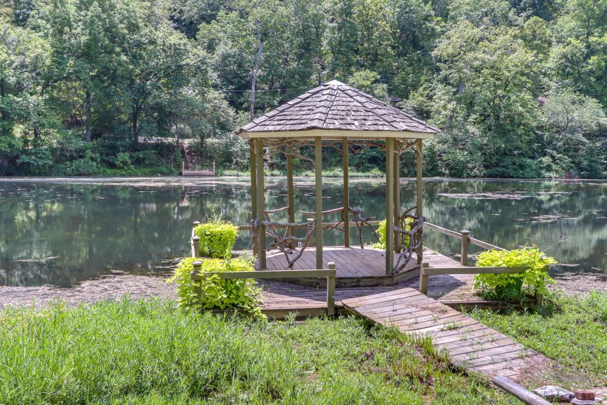 Lakefront Cabin Less Than 3 Mi To Dtwn Eureka Springs! Exterior foto